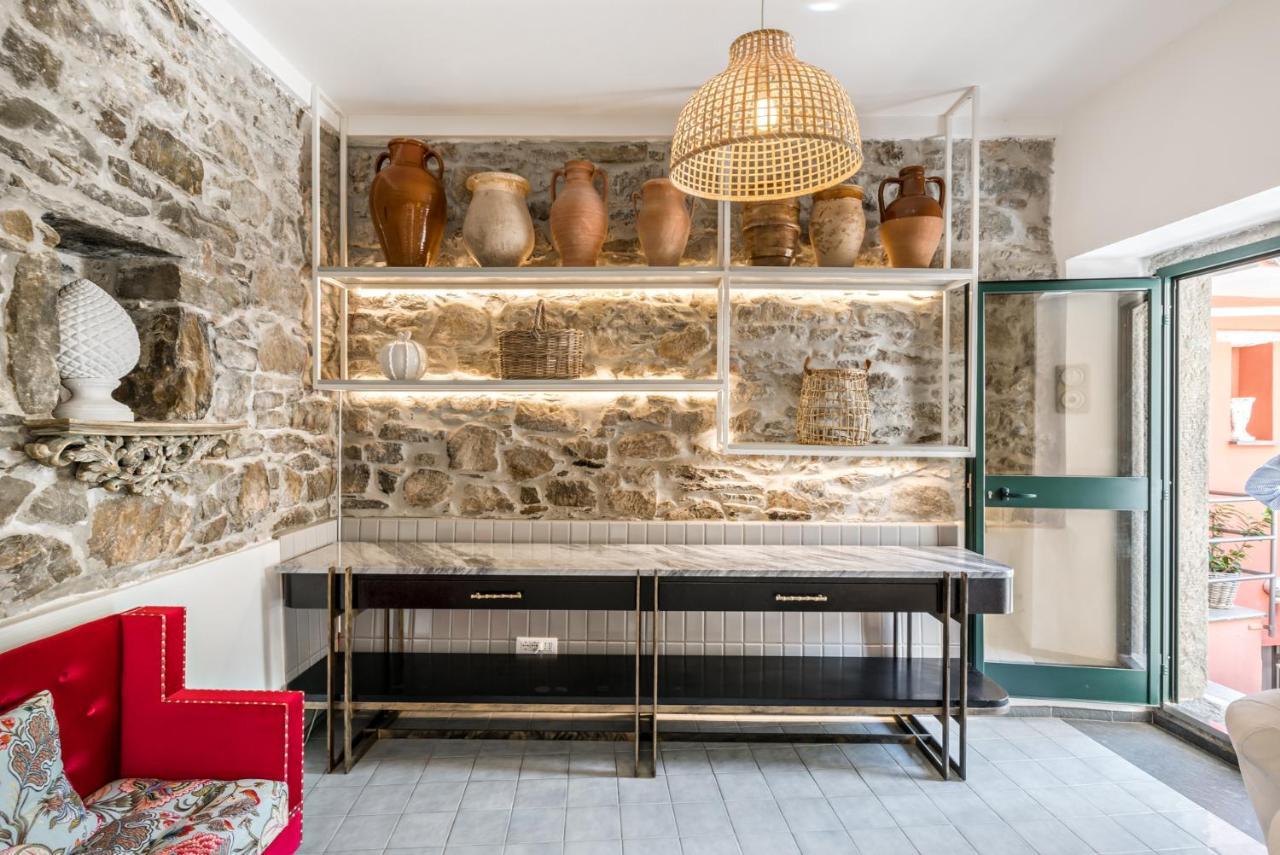 מנרולה La Torretta Lodge מראה חיצוני תמונה