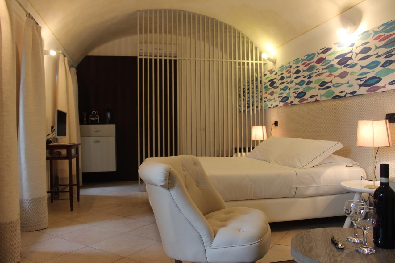 מנרולה La Torretta Lodge מראה חיצוני תמונה